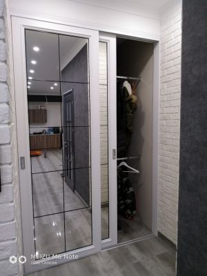 Гаредробная 1